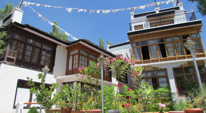 Ashoka Guest House - Main Tukcha Road - Leh Image