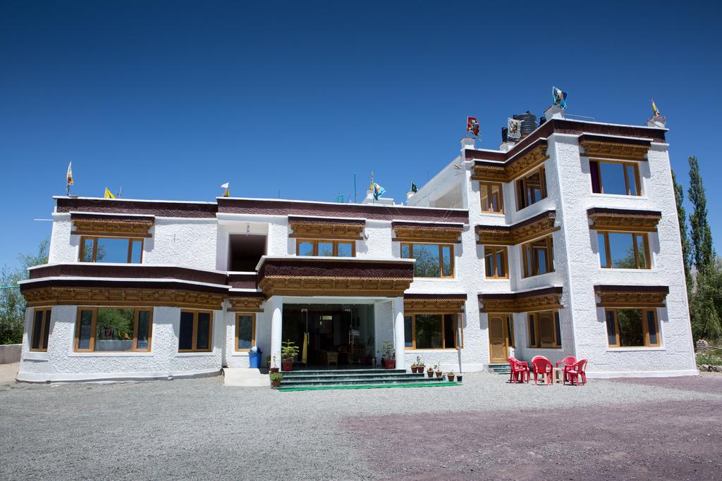 Ratna Hotel Ladakh - Chuchot Yakma - Leh Image