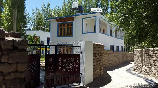 Skitpo Guest House - Zangsti - Leh Image