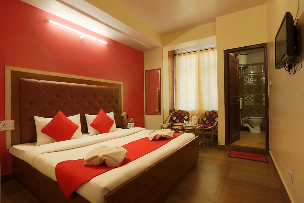 Sentiments Hotel - Shimla Image