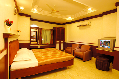 Guru Hotel - Cantonment - Tiruchirappalli Image