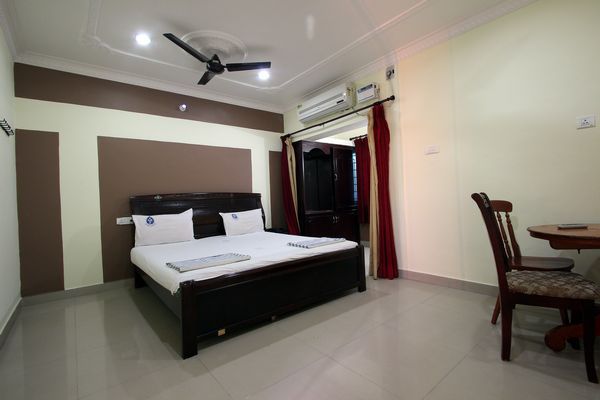 Hotel Sri Saravana - South Car Street - Rameshwaram Image