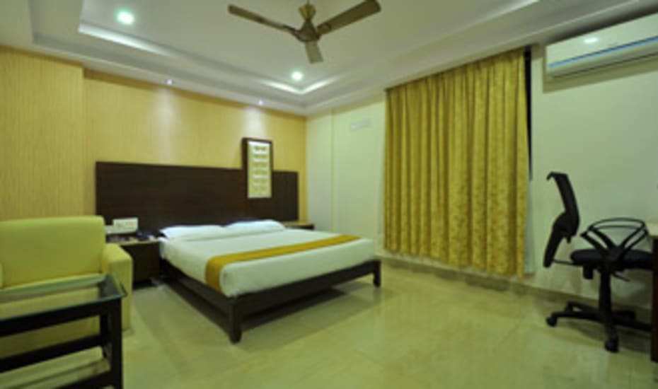 Shakthi Hotel - Basaveshwara Road - Tumkur Image