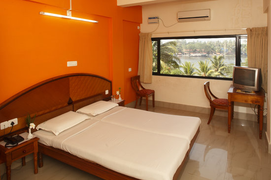 Sundhratheeram Home Stay - Padappakara - Kollam Image