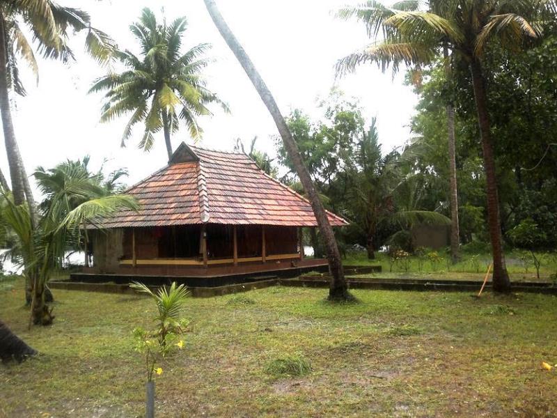 The Island Retreat - Chavara South - Kollam Image