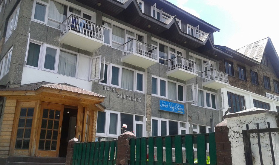 Hotel Raj Palace - KP Road - Pahalgam Image