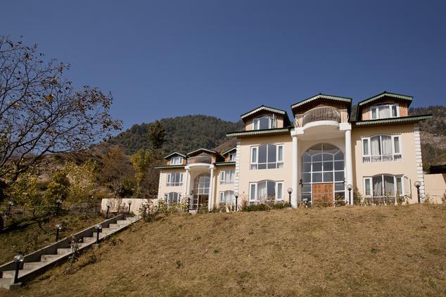 Island Resort - Laripora - Pahalgam Image