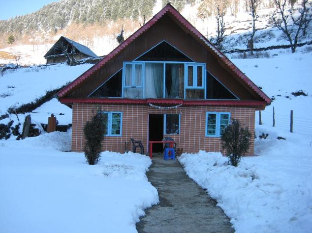 River Front Guest House - Aru Road - Pahalgam Image