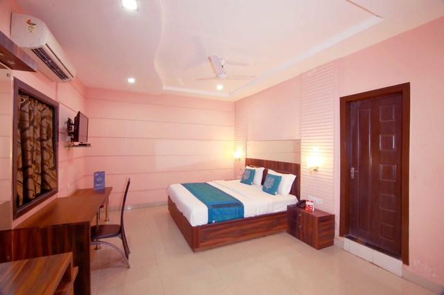 Hotel Puneet International - Pandri - Raipur Image