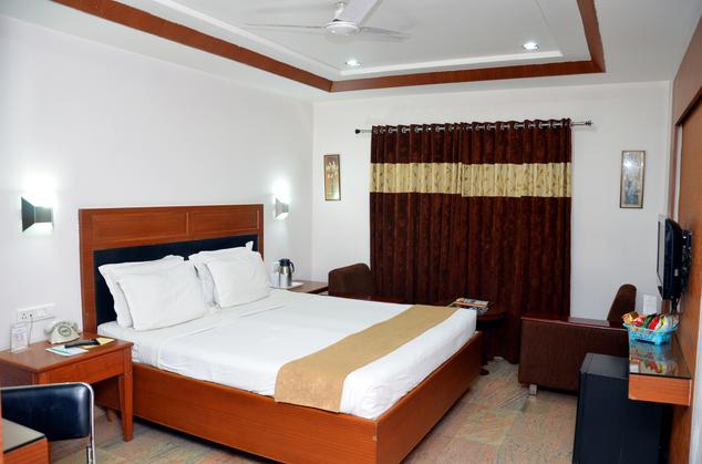 HOTEL PUNJAB PALACE MOUDHAPARA RAIPUR - Hotel Reviews, Room Booking ...