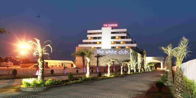 Hotel VW Canyon - Phundahar - Raipur Image