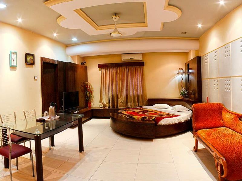 Hotel Welcome - Moudhapara - Raipur Image