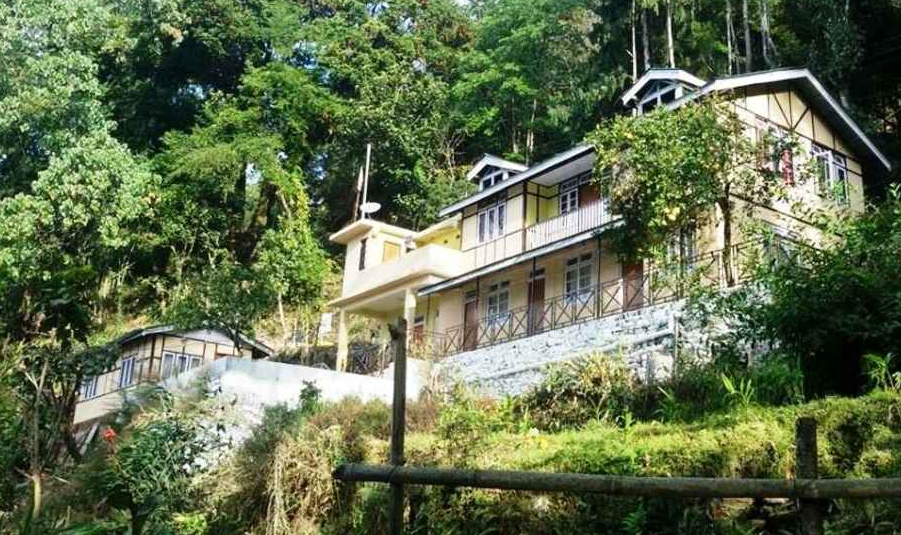 Oak Valley Retreat - Monastery Road - Pelling Image