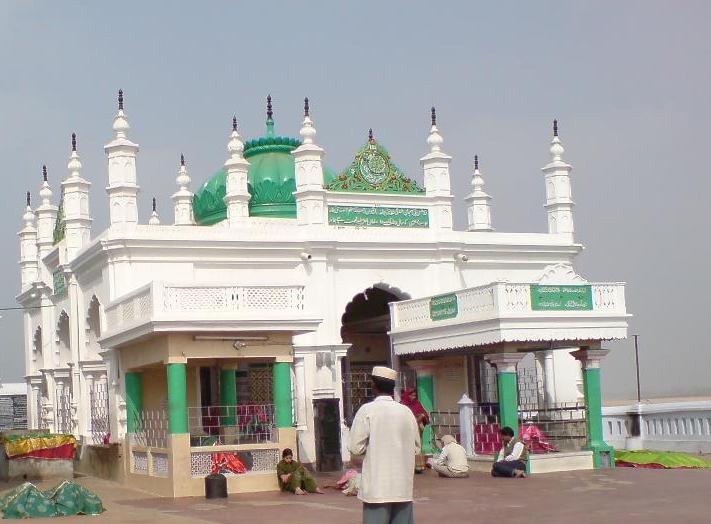 Baitul Anwar - Gaya Image