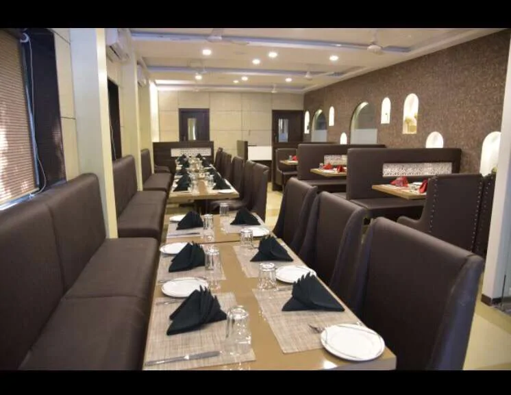 Alankar Restaurants - Nirala Bazar - Aurangabad Image