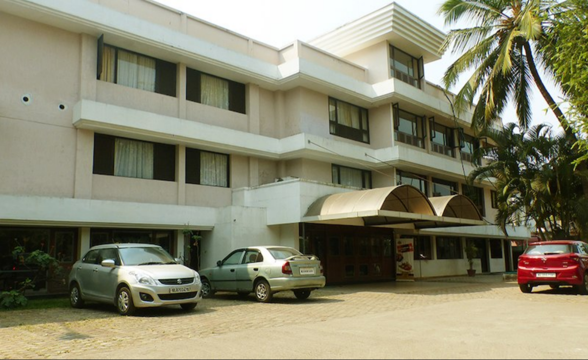 Hotel Highway Garden Vista Rooms - Kochi Image