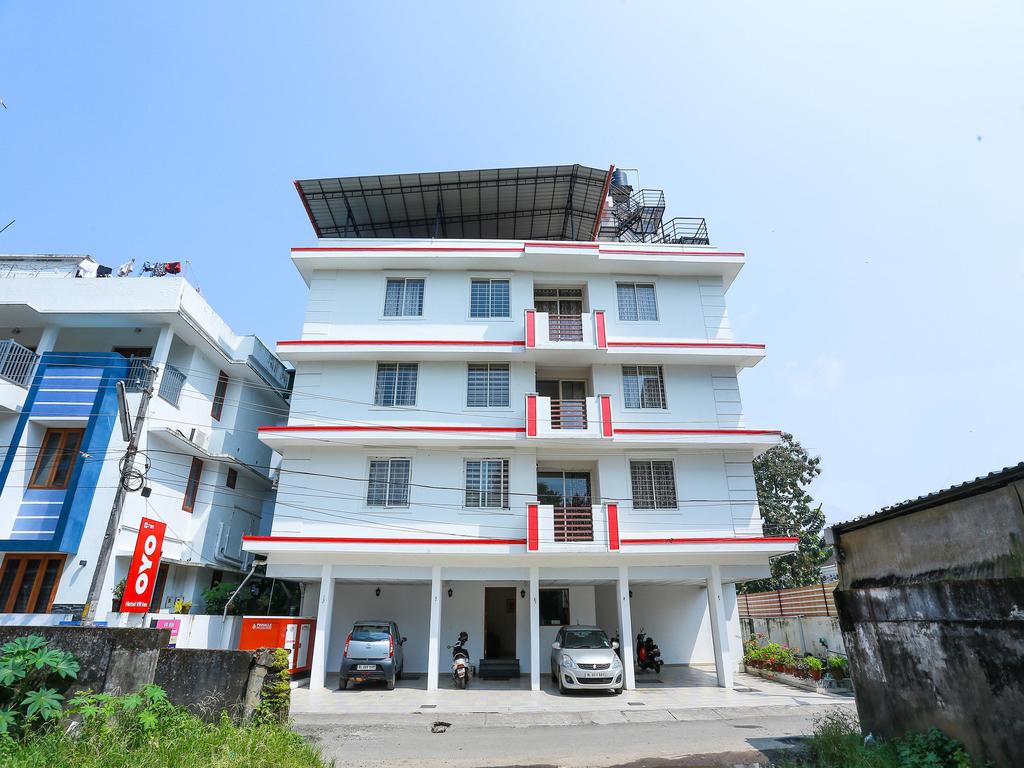 OYO 7181 VR Inn - Kochi Image