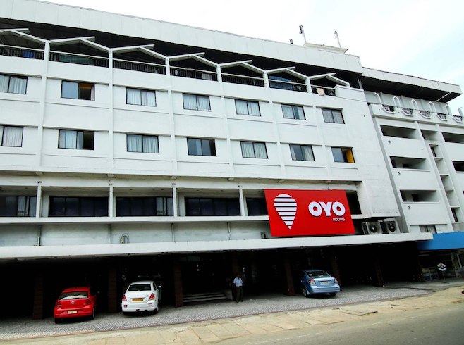 OYO 4002 Hotel Dwaraka - Kochi Image