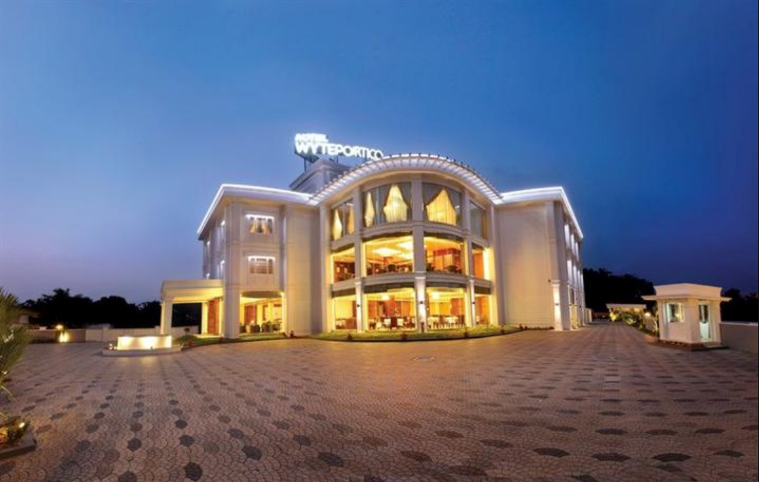 Hotel Wyte Portico - Pathanamthitta Image