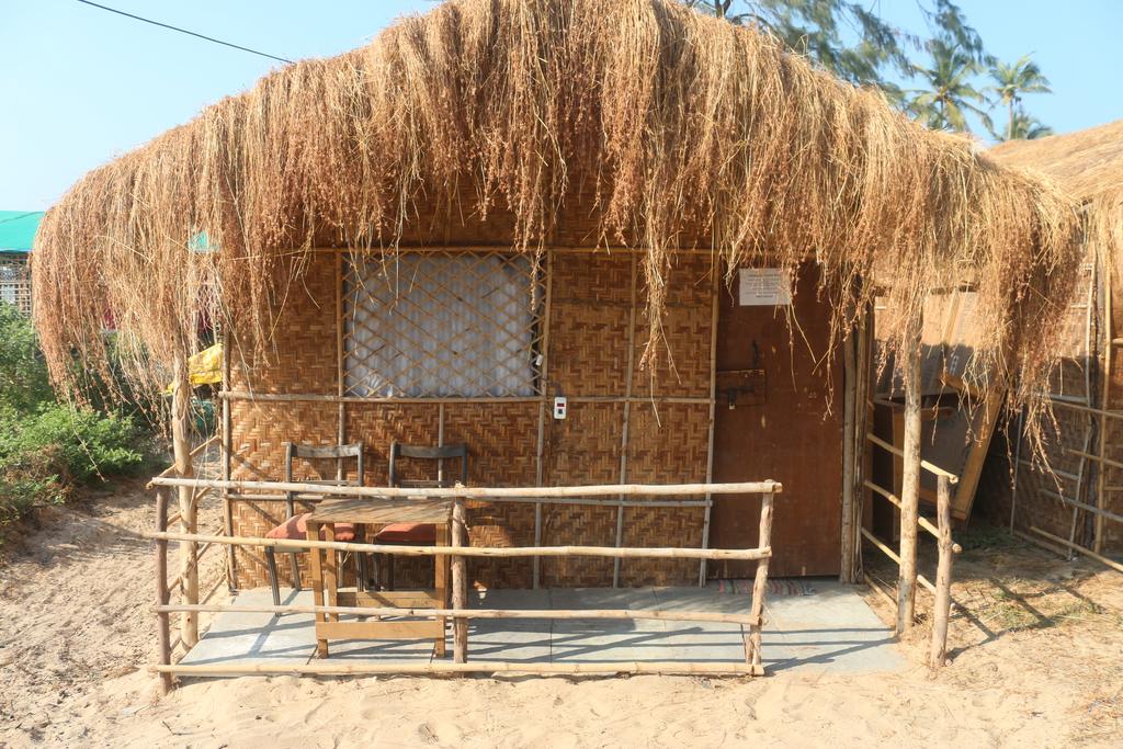 Huts on Arambol Beach - Goa Image