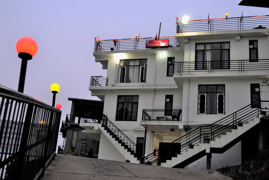 White Mushroom Hotel - Solan Image