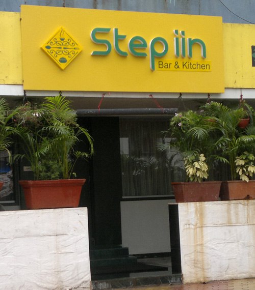 Step Iin Bar & Kitchen - Mahim West - Mumbai Image