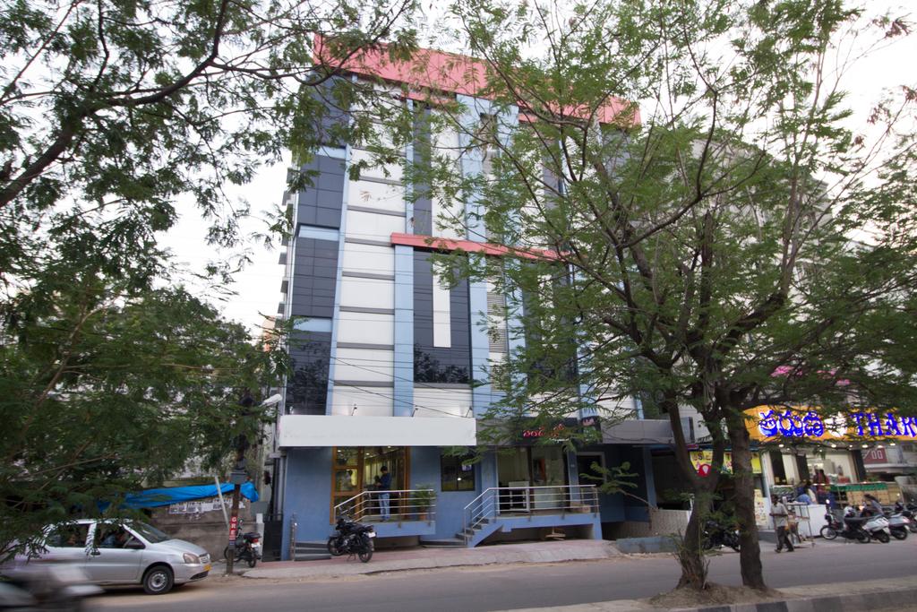 Hotel Saraswathi Residency - Hyderabad Image