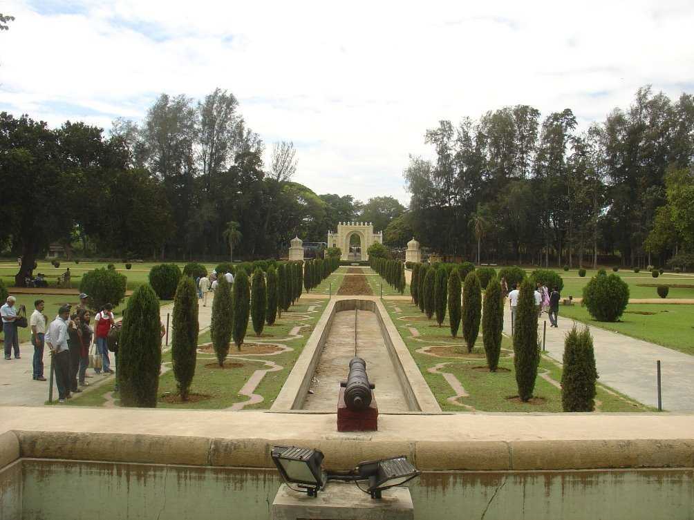 Tipu Sultan'S Summer Palace - Bangalore Image