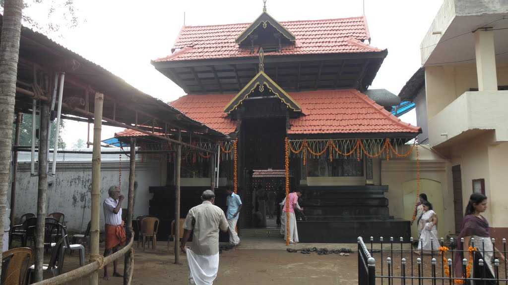 Arattupuzha Temple - Thrissur Image