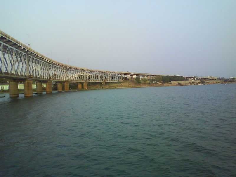 Godavari Bund(Bridge) - Rajahamundry Image