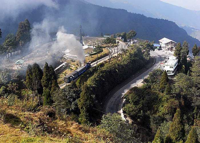 Batasia Loop - Darjeeling Image