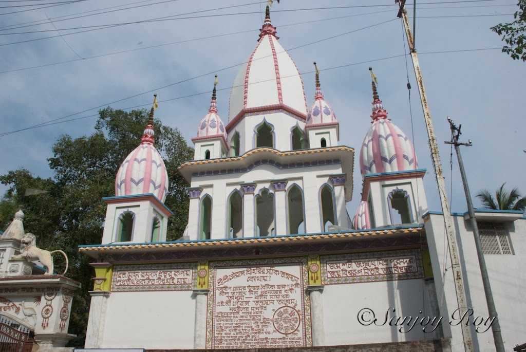 Sri Mahaprabhu Mandir - Navadvipa Image