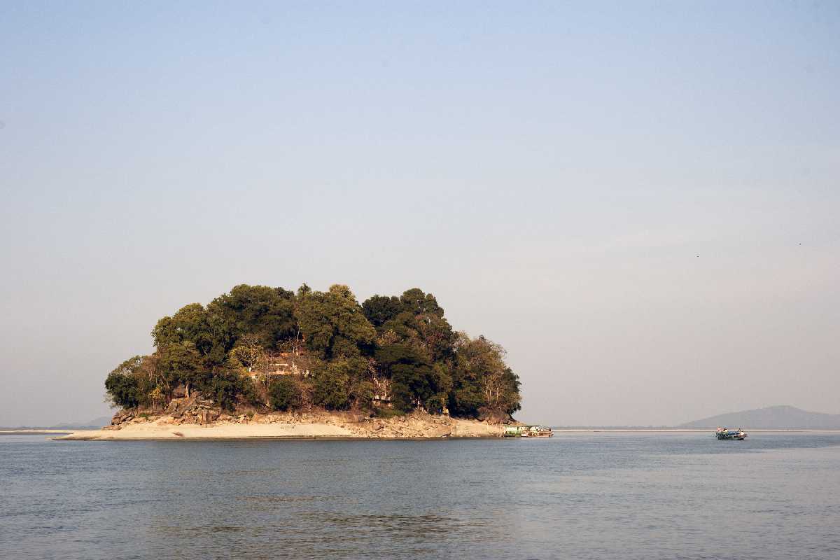 Umananda Island - Guwahati Image