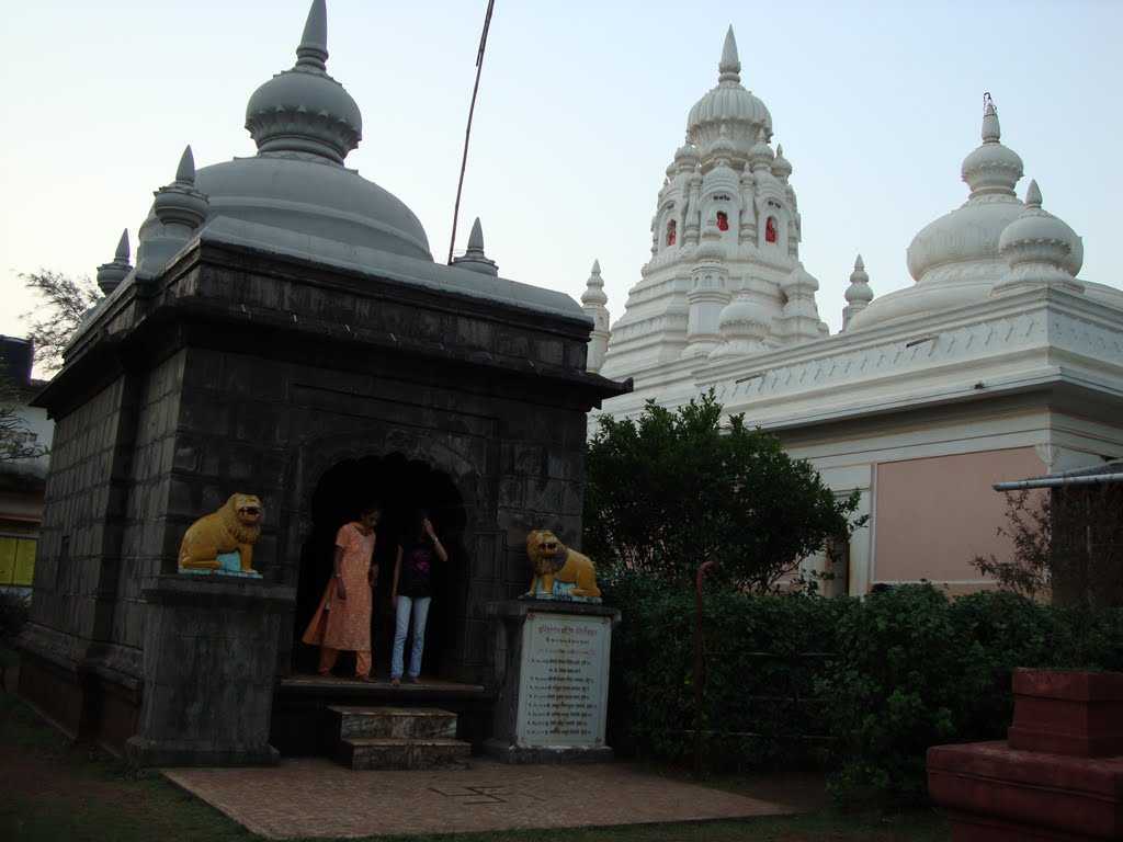 Kadyavarcha Ganapati - Dapoli Image