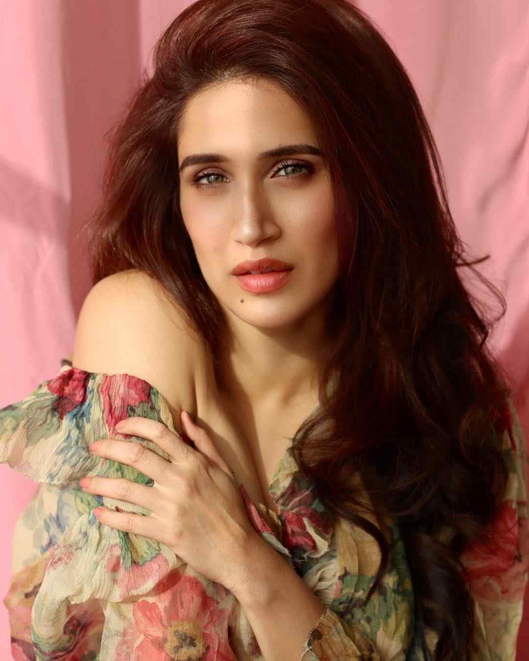 Sagarika Ghatge Image