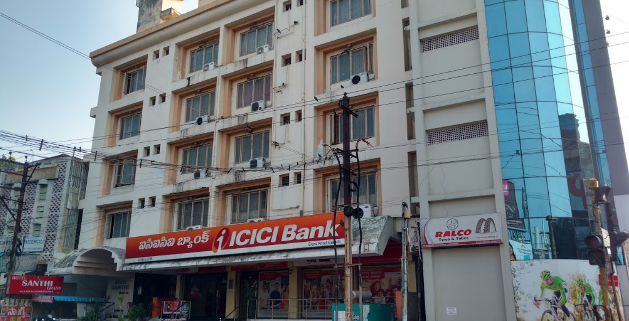 Hotel Santhi Grand - Raja Gopal Chary Street - Vijayawada Image