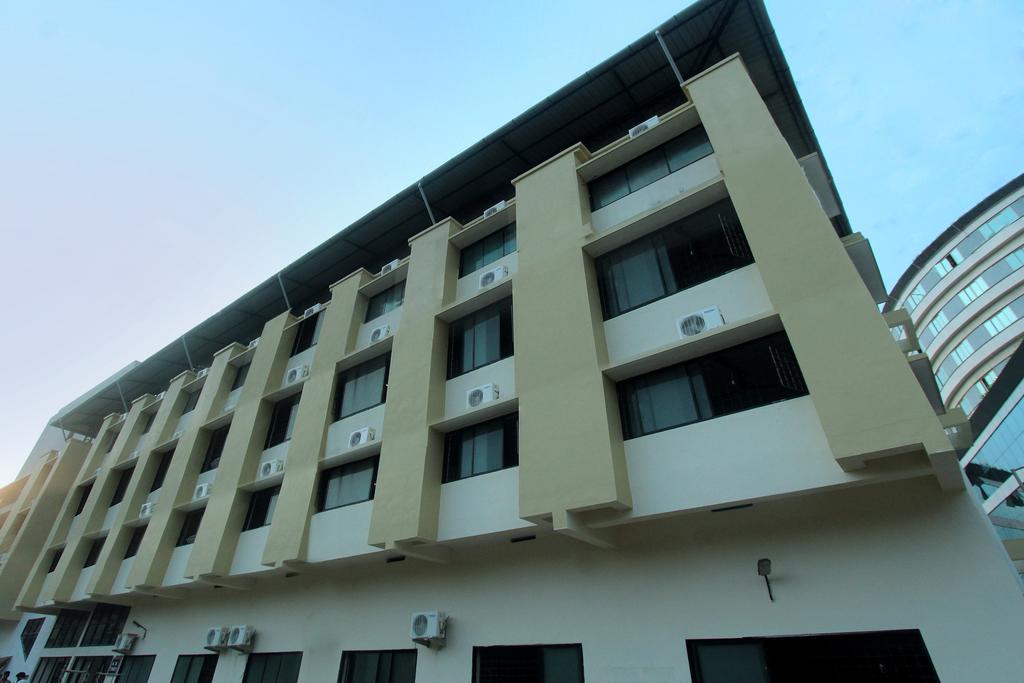 Hotel Sweven Stays - Indiana Hospital - Mangalore Image