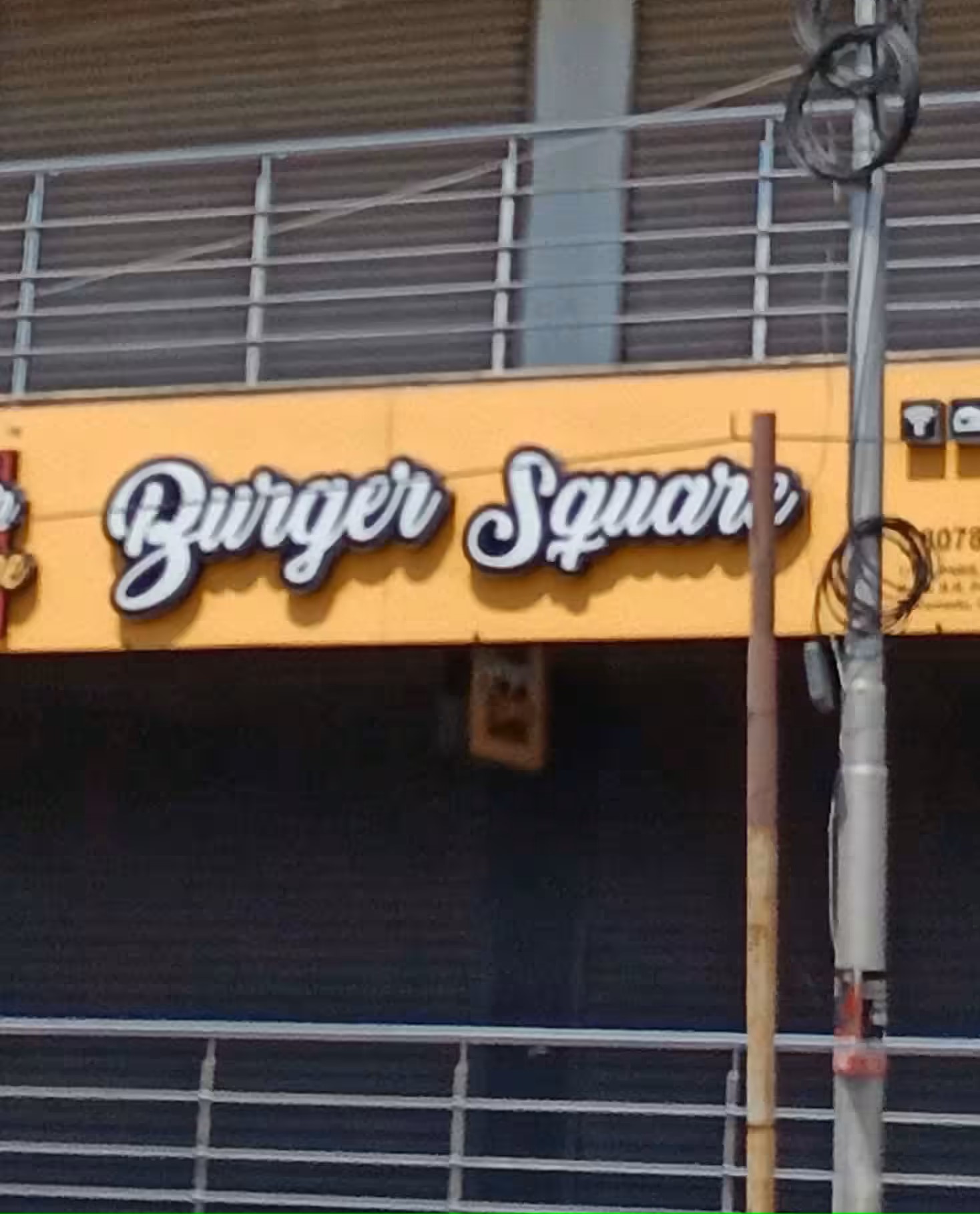 Burger Square - Gandhipuram - Coimbatore Image