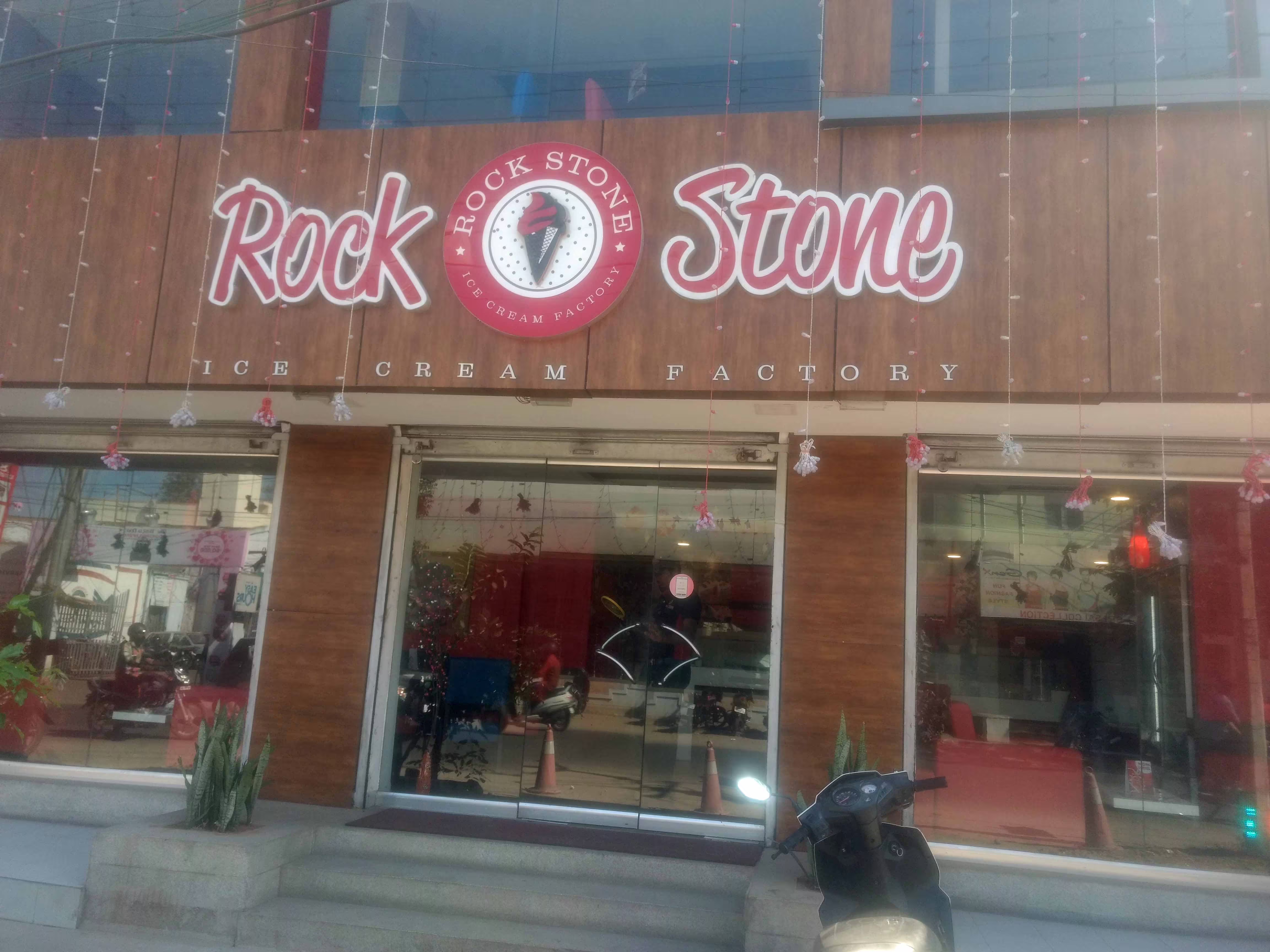 Rock Stone Thick Shakes - Gandhipuram - Coimbatore Image