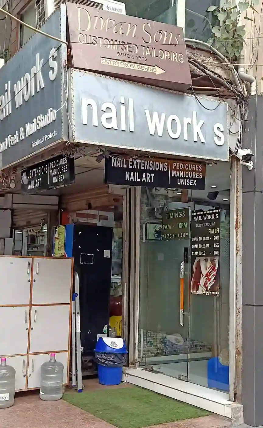 NAIL WORKS LAJPAT NAGAR 2 DELHI Reviews, Treatment Costs, Products
