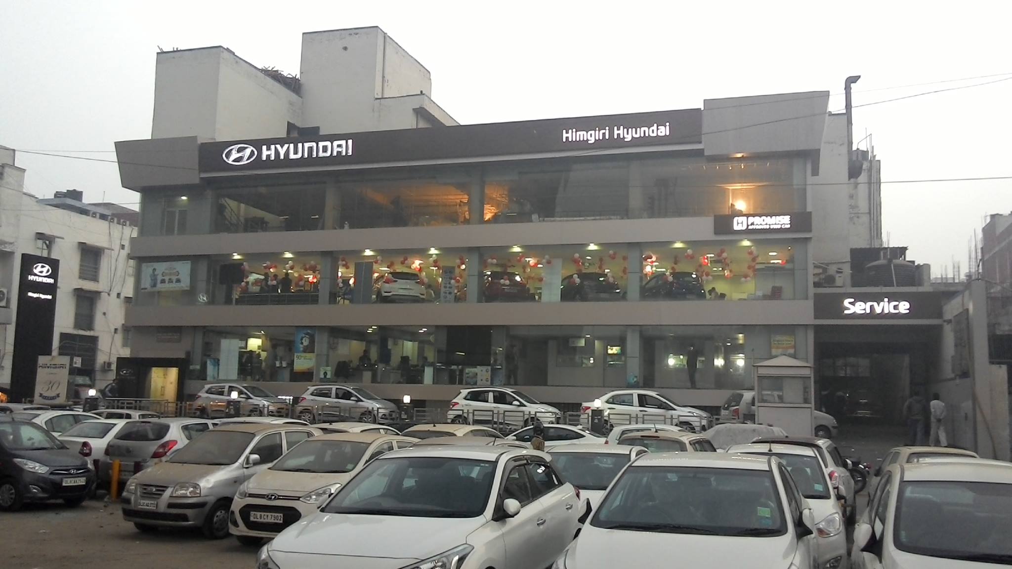 Himgiri Hyundai - Karkardooma - Delhi Image