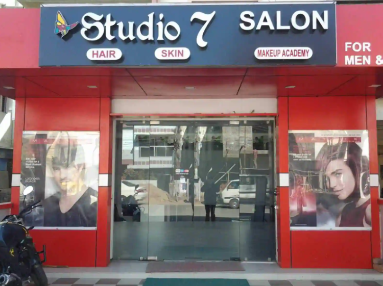 Studio 7 Family Salon - Saket Nagar - Indore Image