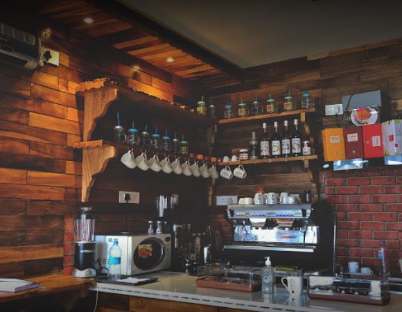 Black Bear Brew Cafe - Hyderporra Chowk - Gulmarg Image