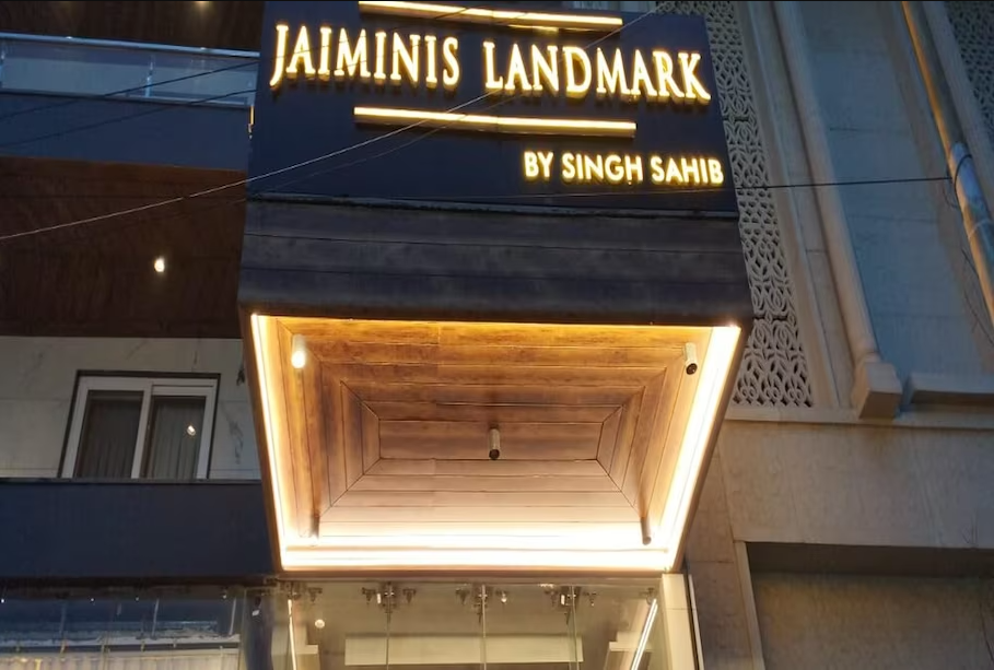 Hotel Jaiminis Landmark - Sector 13 - New Delhi Image