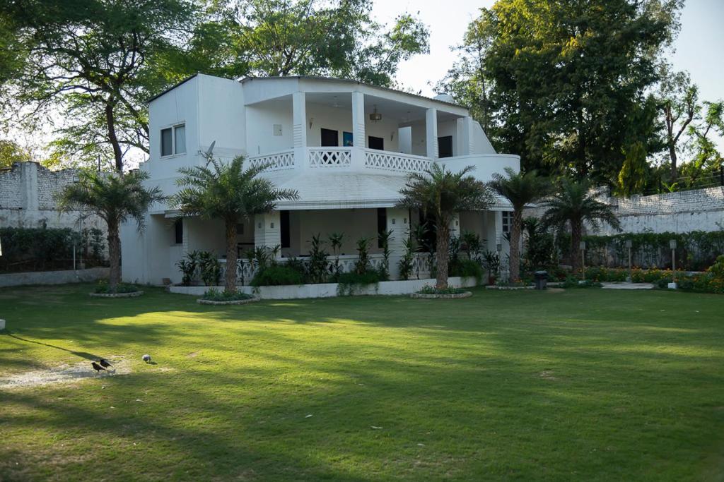 Celby Farms - Mandi - New Delhi Image