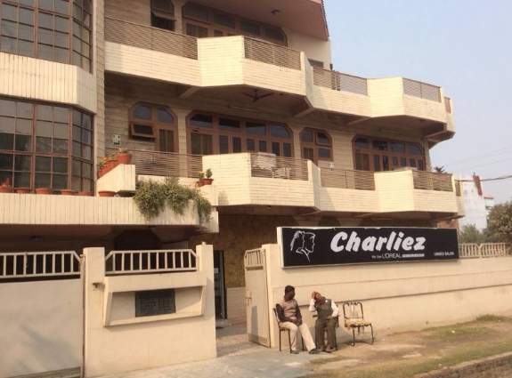 Charliez Salon - Vijay Nagar - Kanpur Image