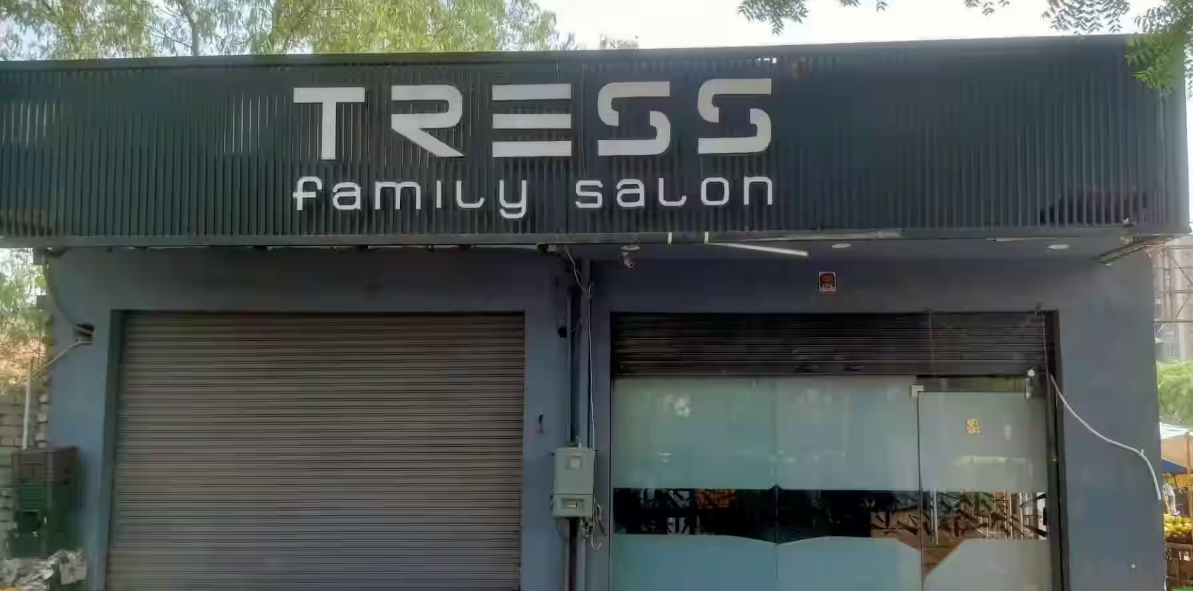 Tress Family Salon - Agra Image