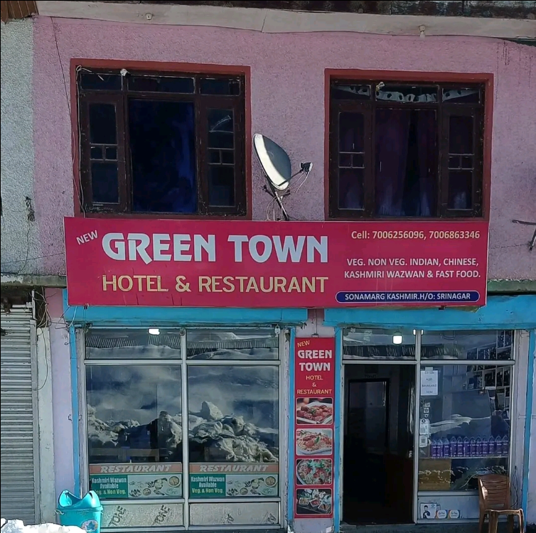 Hotel New Green Town and Restaurant - Main Market - Sonamarg Image