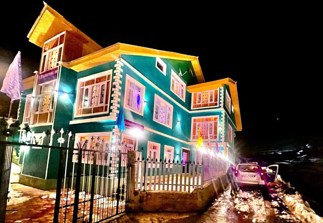 International Hotel and Restaurant - Ganderbal - Sonamarg Image