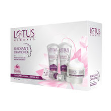 Lotus Herbals Radiant Diamond Cellular Radiance Facial Kit Image